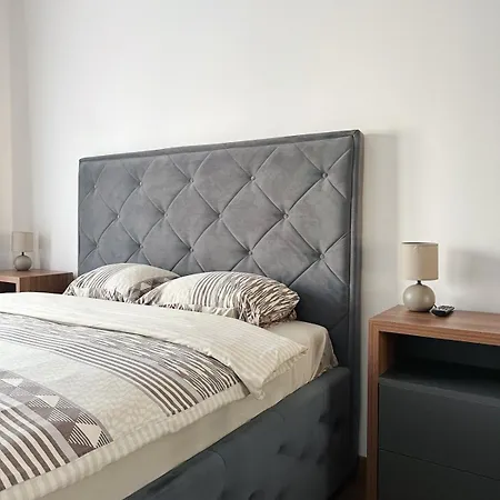 Hill Homes Mal شقة بودغوريتْسا