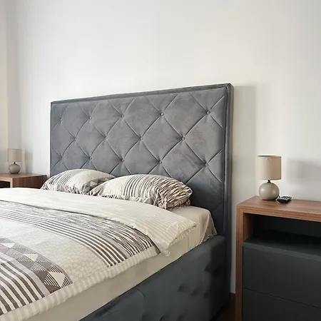 Апартаменты Hill Homes Mal