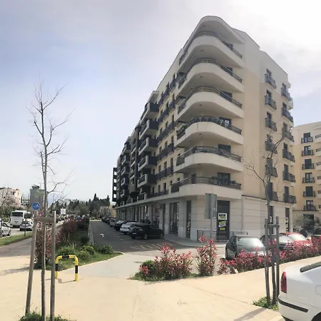 Апартаменти Hill Homes Mal Подгориця